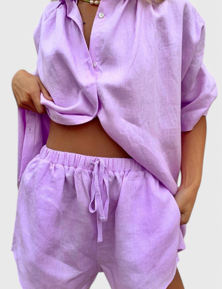 Anika Conjunto de Dos Piezas con Camisa de Botones y Pantalones Cortos con Cuerda
