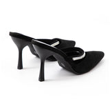 Sandalias de tacón alto con punta afilada adornadas con strass