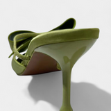 Tacones Puntiagudos de Cuero Sintético