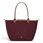 Bolso shopper plegable Alazne, burdeos, en uso