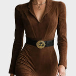 Vestido midi estilo oeste de ante sintético con cuello y abertura Soraya, vista posterior