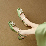 Mathilde – Zapatos de mujer elegantes con detalle floral