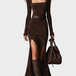 Vestido maxi elegante de símil piel marrón oscuro con escote cuadrado Delfina, vista frontal