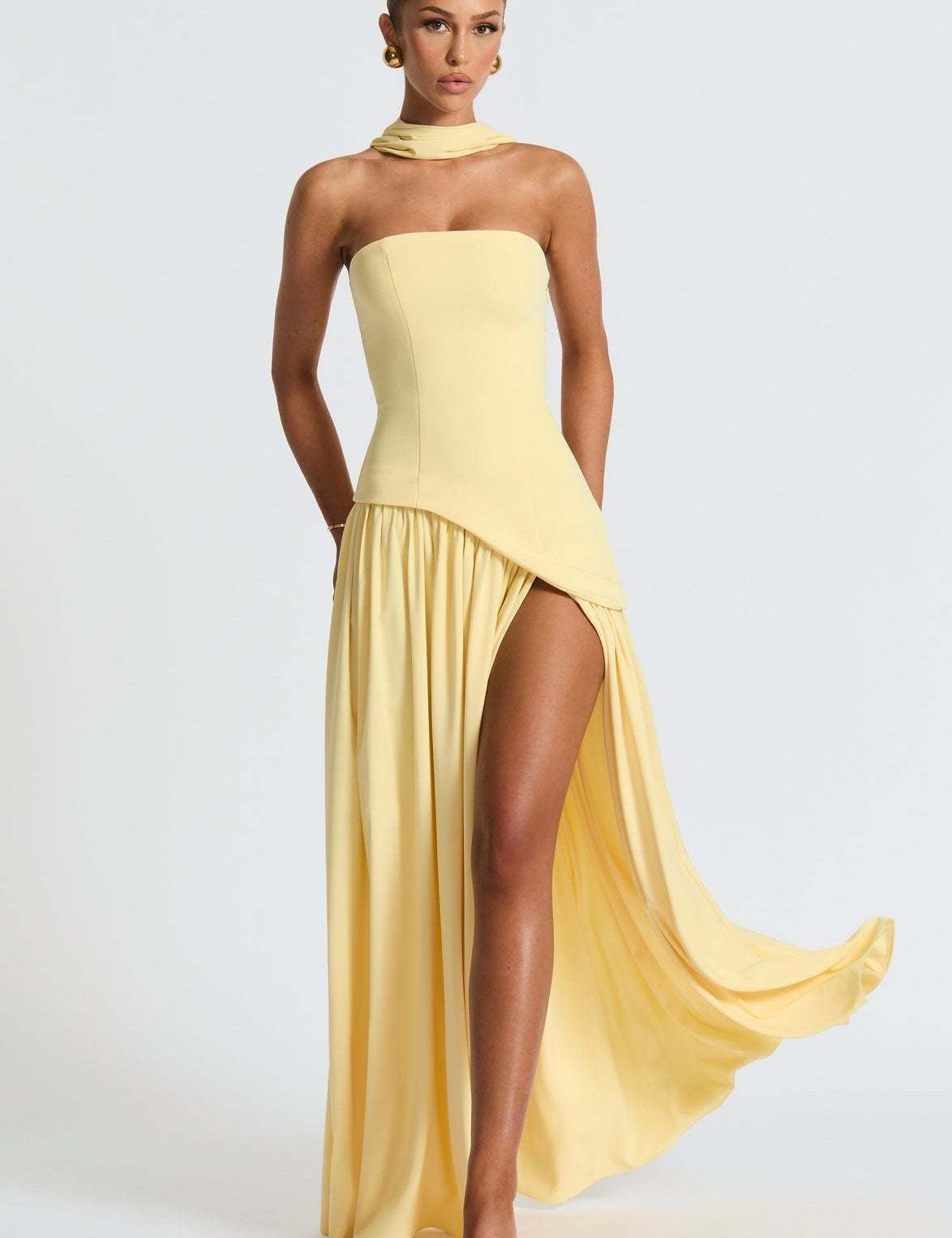 Beatriz™ | Vestido Longo com Corte Sofisticado