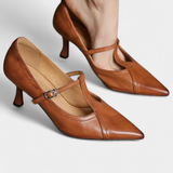 Zulema Tacones T-Bar Elegantes con Acabado Liso