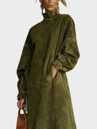 Vestido de ante con cuello alto y flecos Constanza, detalle del tejido