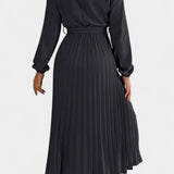 Theresa Vestido con Cuello Alto y Cinturón Plisado
