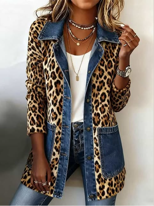 Chaqueta larga vaquera con estampado de leopardo Nora, vista posterior